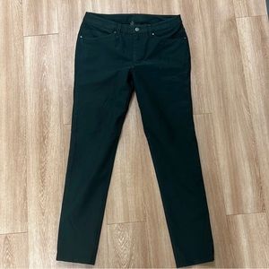 Lululemon ABC Slim-Fit Pant Green Utilitech waist 31”